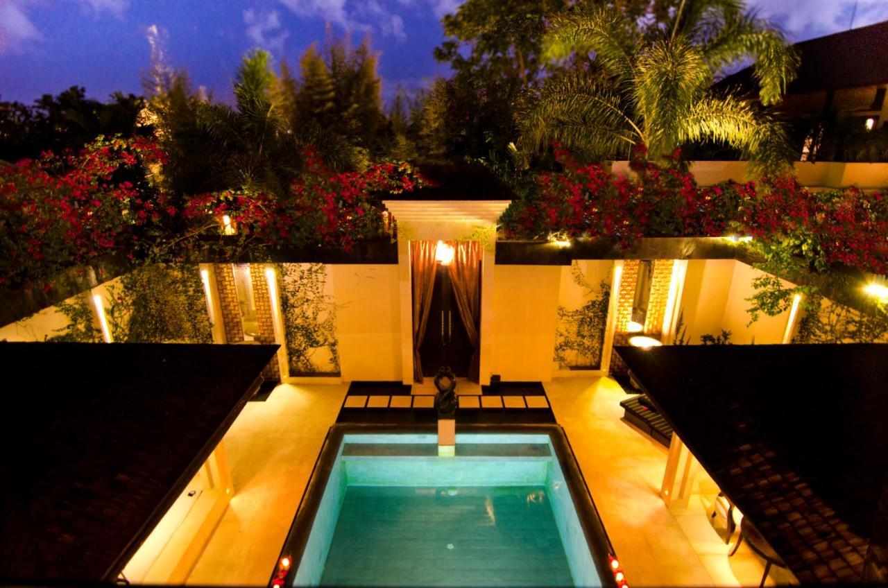 Villa One Seminyak Luaran gambar
