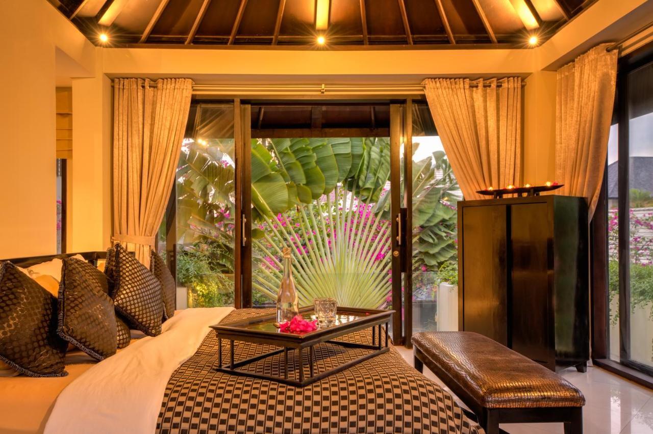 Villa One Seminyak Luaran gambar