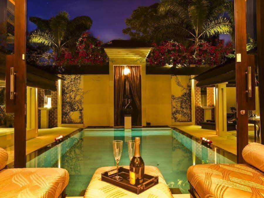 Villa One Seminyak Luaran gambar